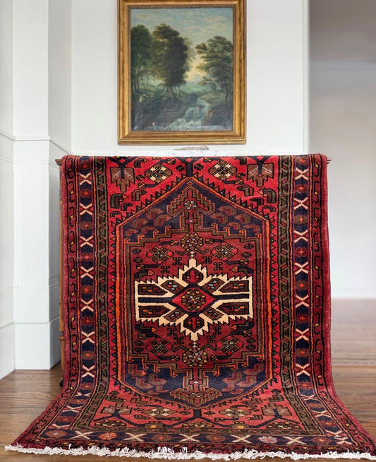 Vintage Crimson Star Medallion 3’4 x 4’8 circa 1910-1930