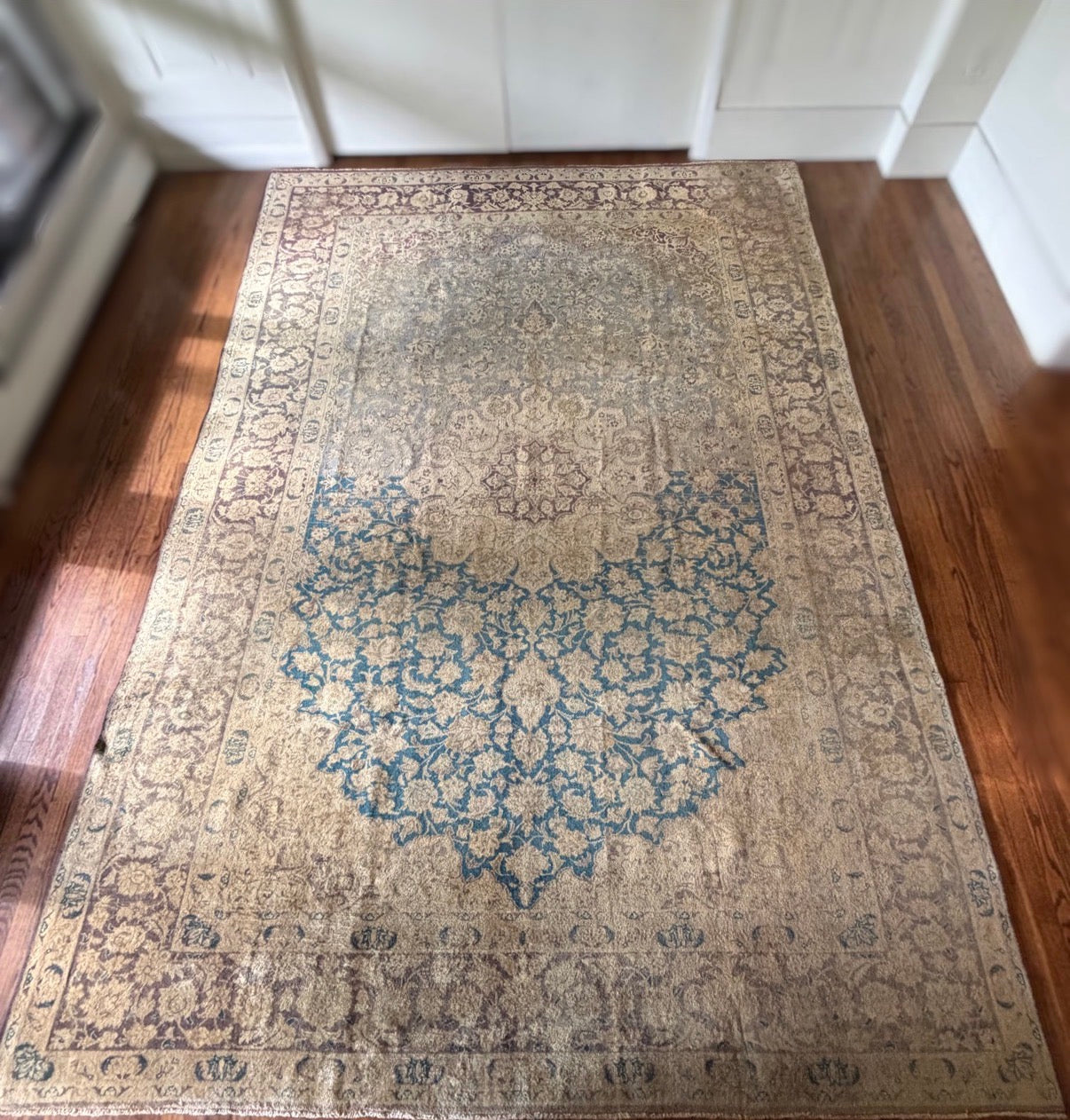 Vintage Celeste Rug 8’5 x 12’5 circa 1940-1950