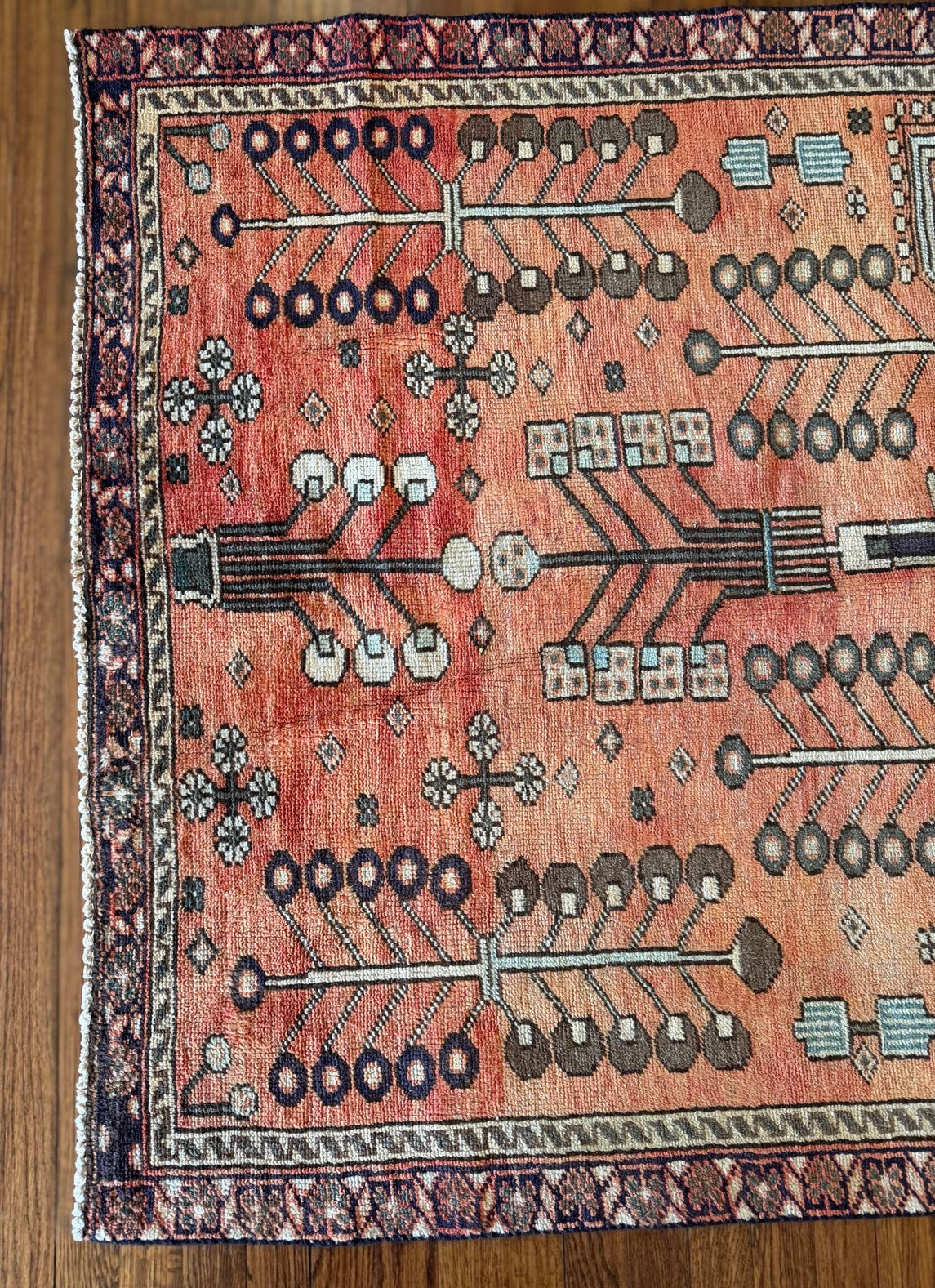 Vintage Root & Branch rug 4’ x 6’3 circa 1950s–1970s