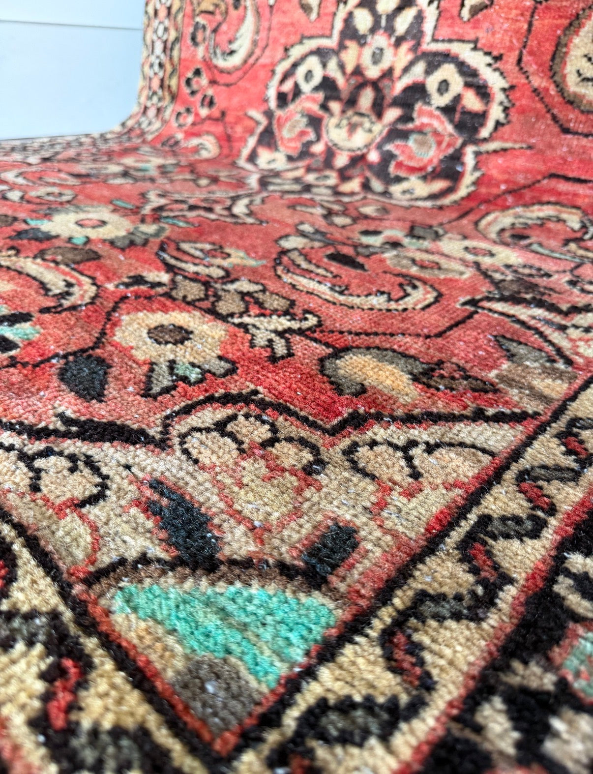Vintage Raspberry Garden Hamadan 4’3 x 6’2 circa 1950-1970