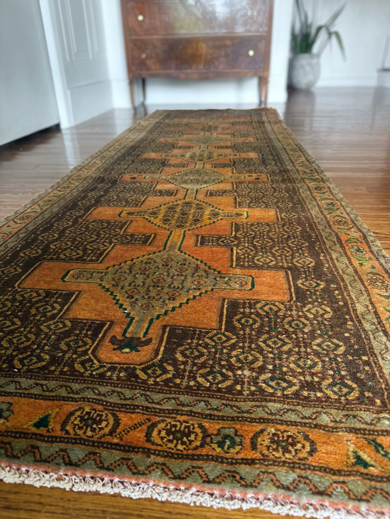Vintage stepped stone runner 3’2 x 9’3