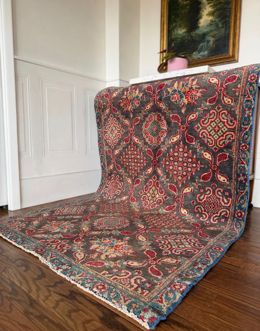 Vintage Iron Garden Malayer 4’ x 6’5 circa 1940-1950