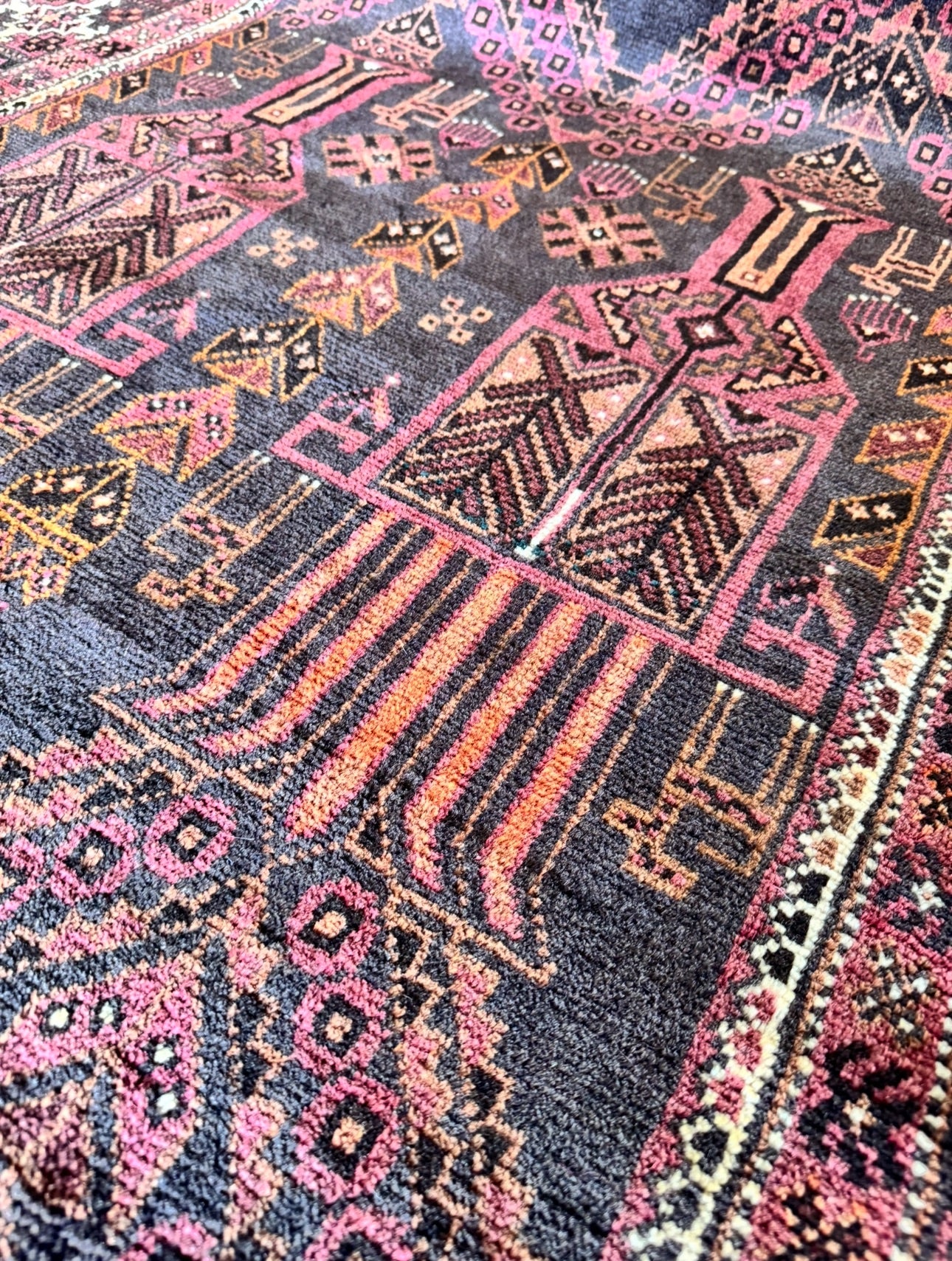 Vintage Anatolian Rug 4’2x9’6