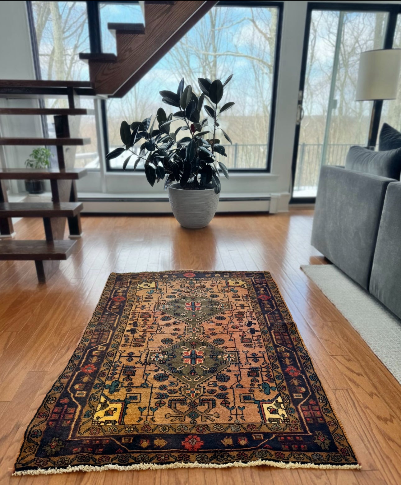 Vintage wool Anatolian rug
3’4” X 5’3