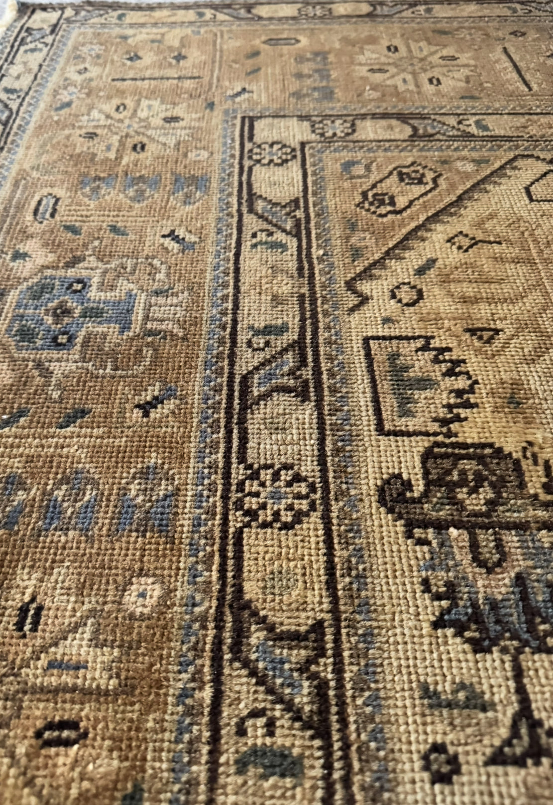 Vintage muted Anatolian rug
6’4 x 9’4