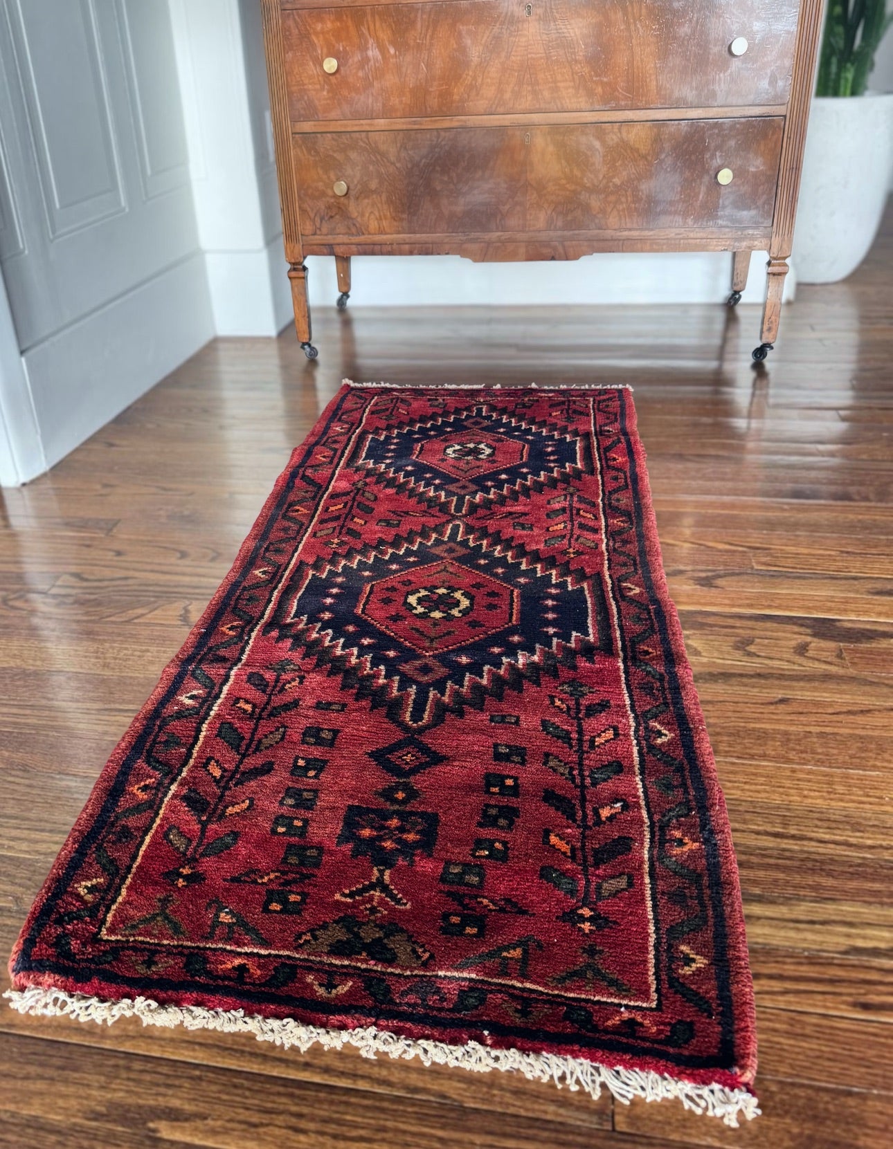 Vintage Turkish rug 2’ x 4’10