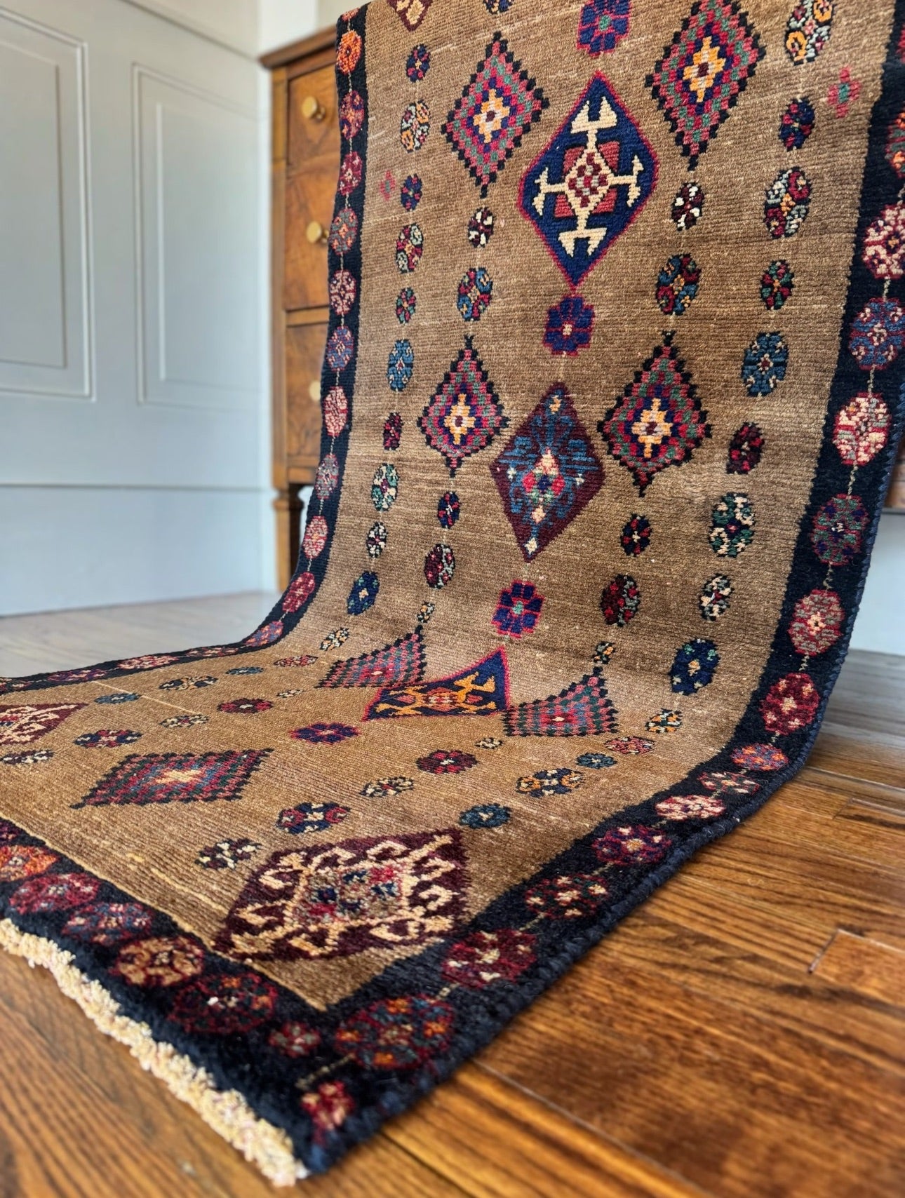 Vintage Turkish rug 2’9 x 5’8