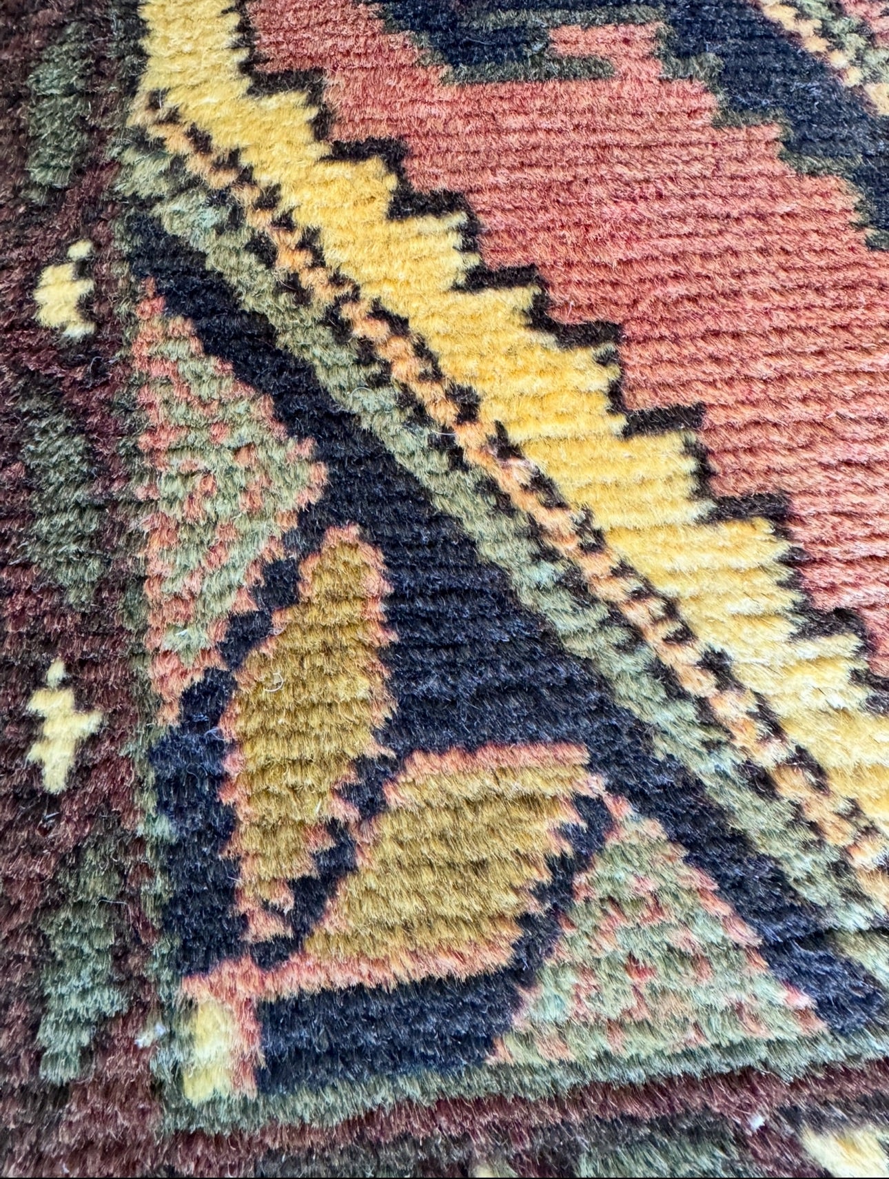 Vintage Turkish Prisma Runner
2’5 x 9’4