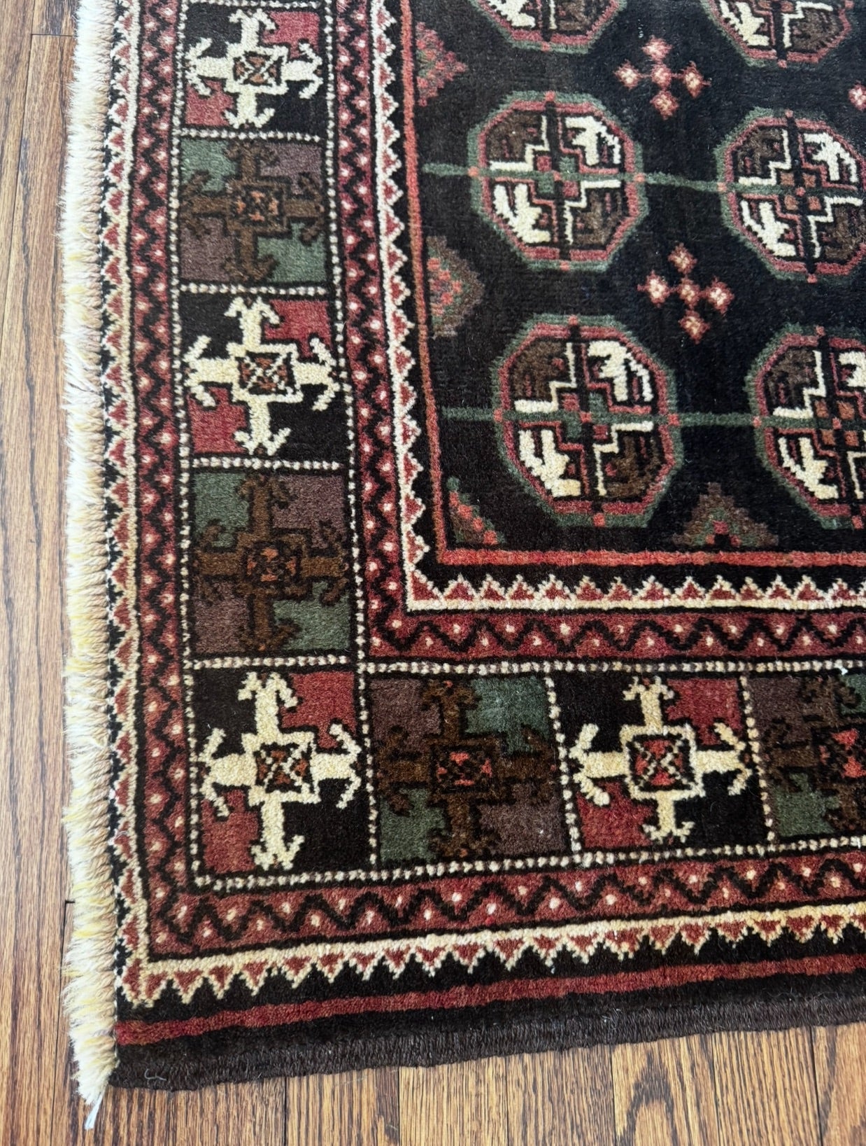Vintage Tekke-Gul Turkmen Runner | 4’4″ × 9’6″