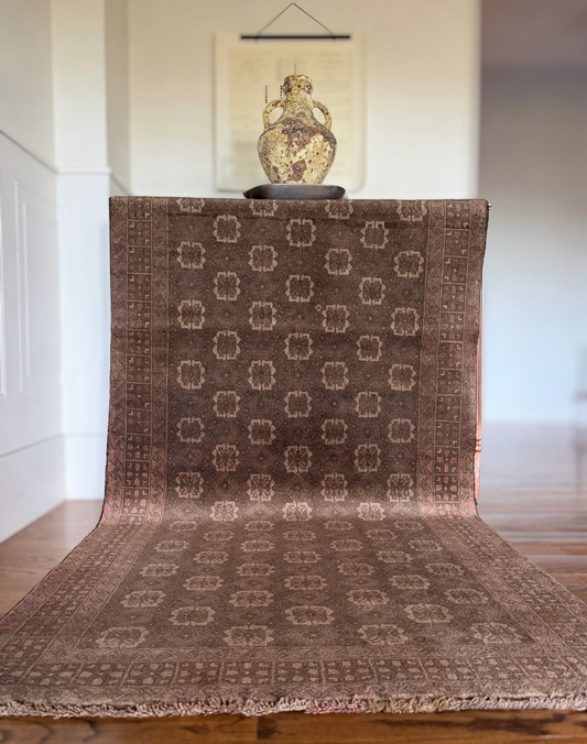 Vintage Cocoa Rosette Rug — 3′6″ × 6′8″ circa 1970-1980