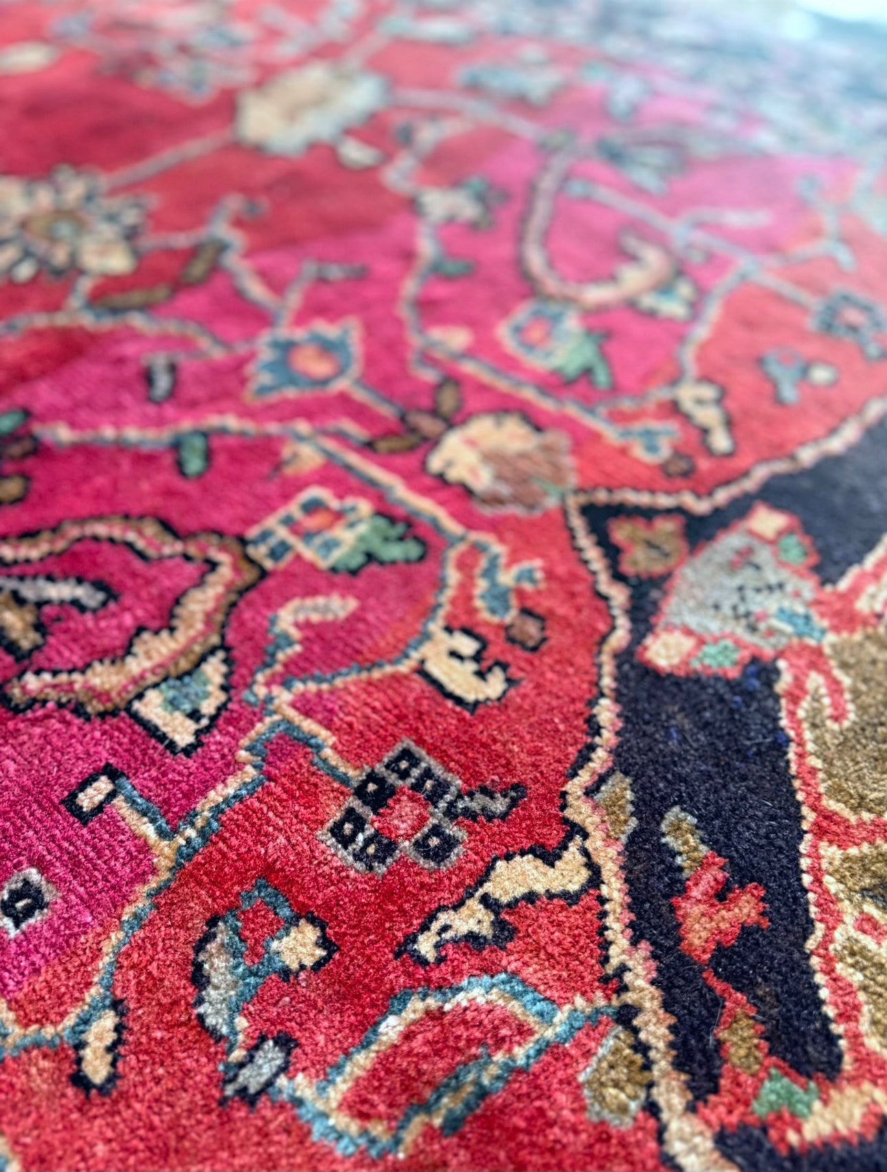 Vintage handmade wool Anatolian rug ✨ 3.5ft X 8.9ft Circa 1911-1935