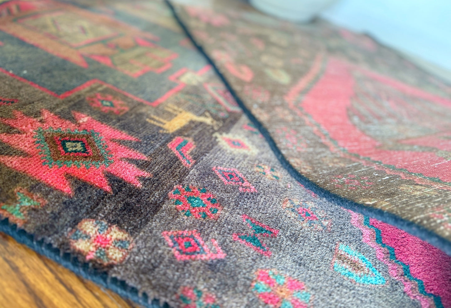 Vintage Turkish hand knotted wool rug ✨2.1ft X 5.9ft