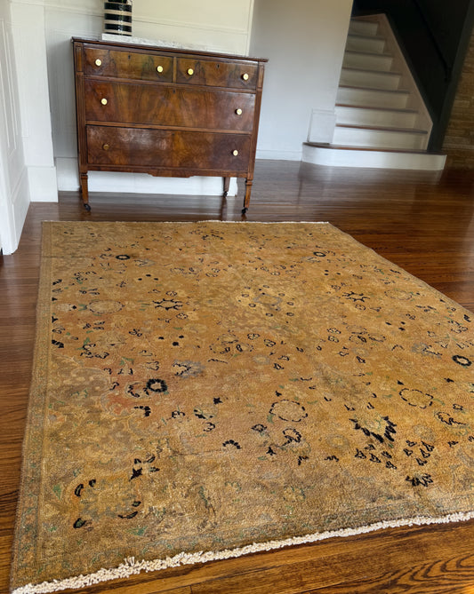 Vintage Lichen Oushak rug 5’ 7 x 7’ 2