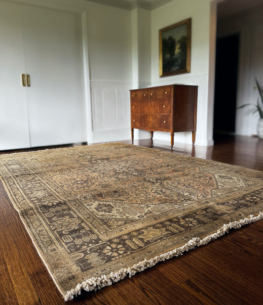 Vintage Moss & Saffron palace boarder rug 6’6 x 9’6