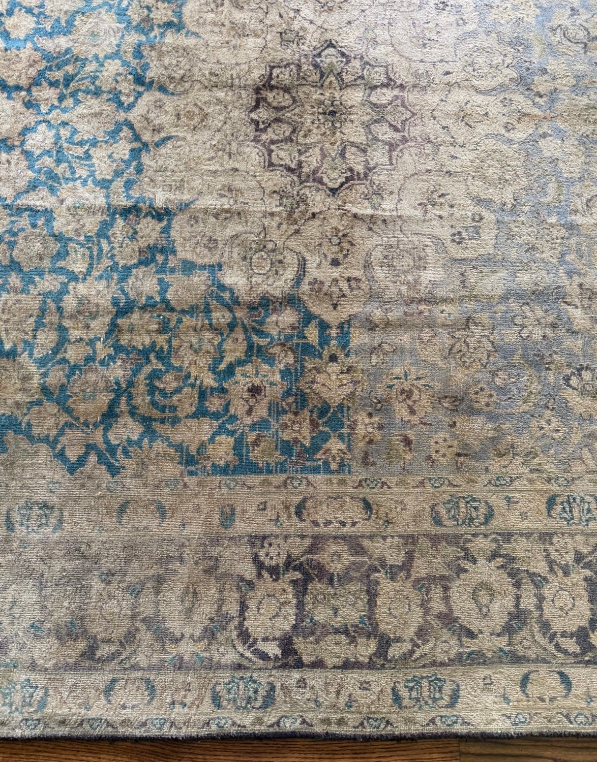 Vintage Celeste Rug 8’5 x 12’5 circa 1940-1950
