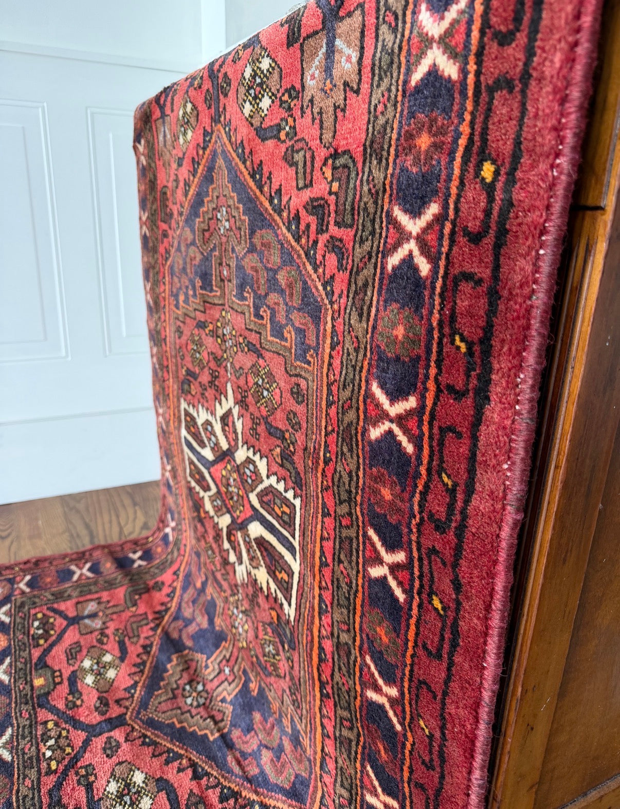 Vintage Crimson Star Medallion 3’4 x 4’8 circa 1910-1930