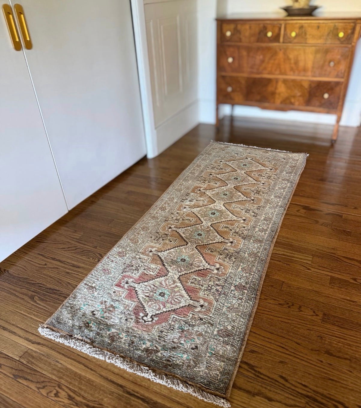 Vintage Sandstone & Sea Glass Runner — 2′7″ × 7′