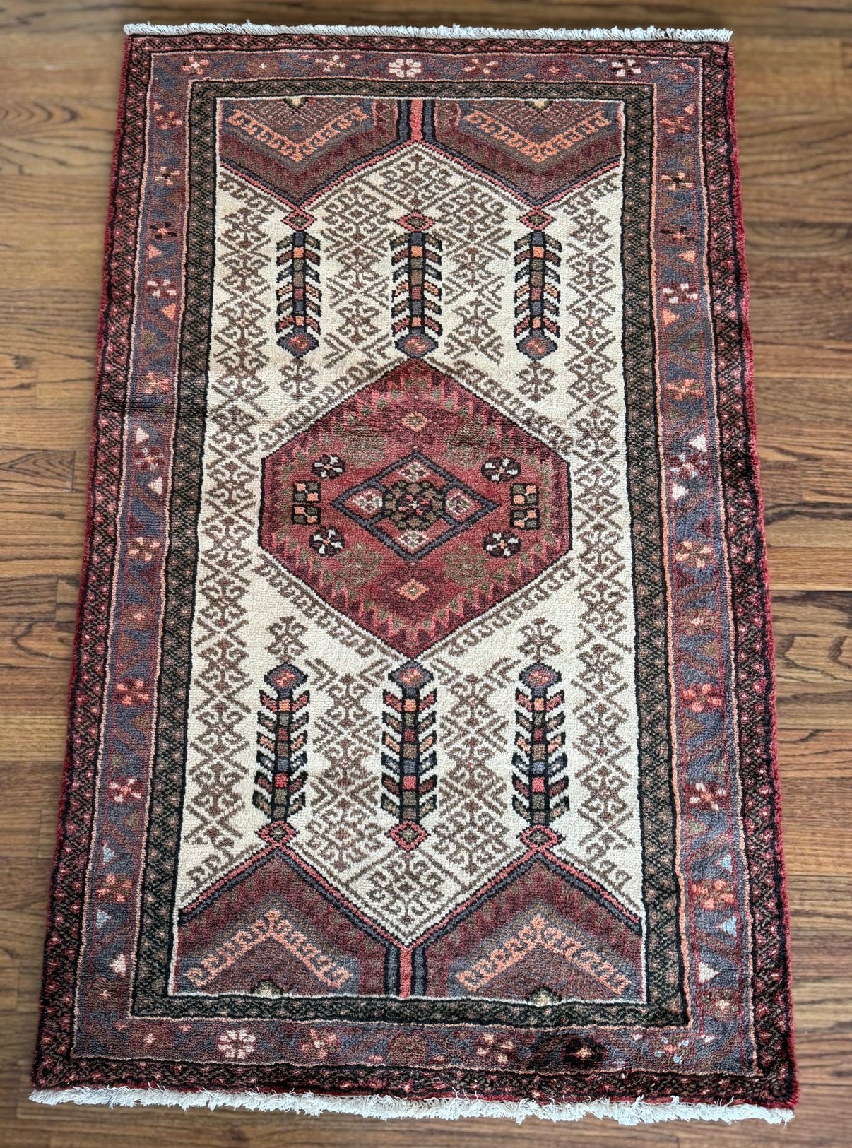 Vintage Midcentury Tribal Study 2’10” x 4’8”
Circa 1945-1965