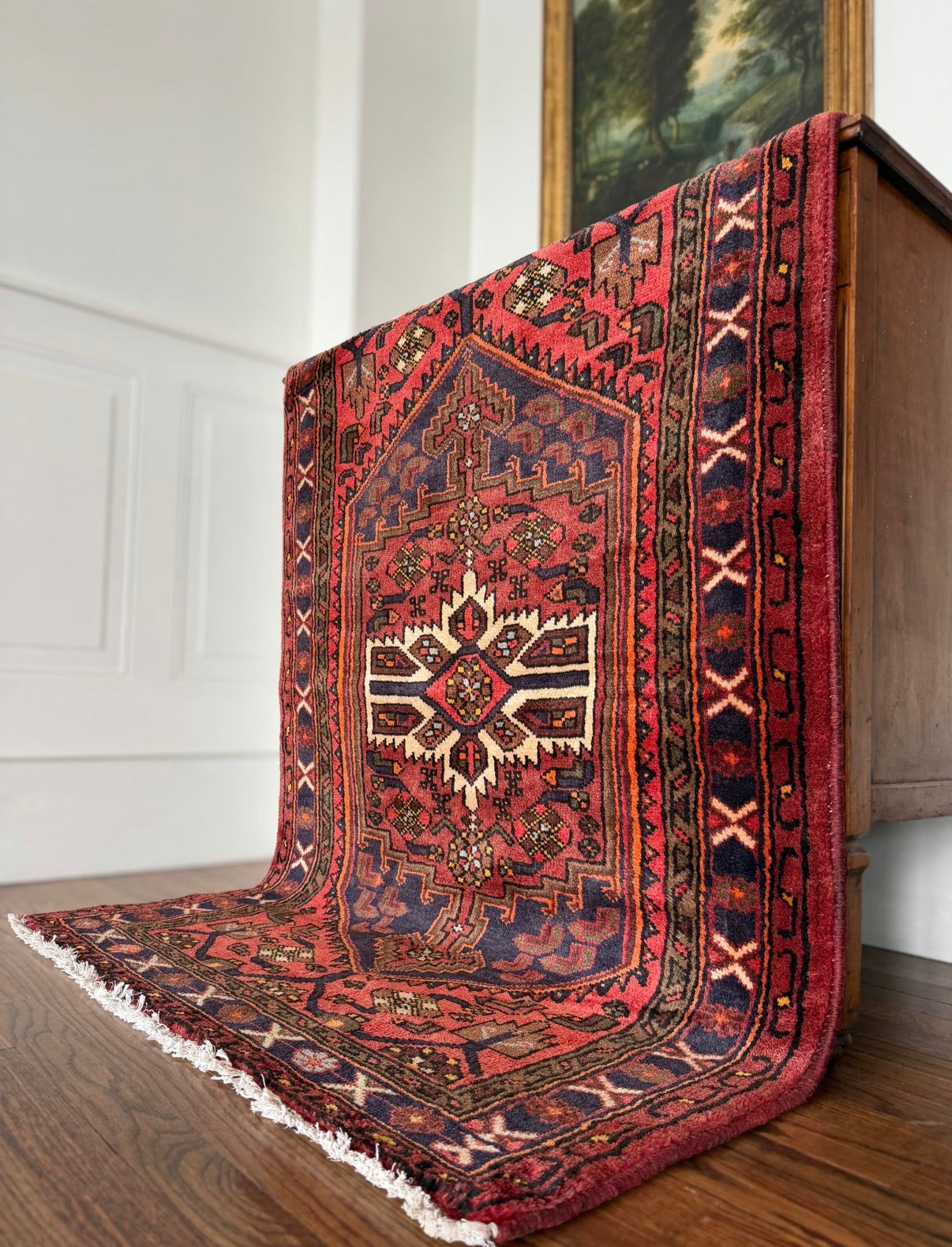 Vintage Crimson Star Medallion 3’4 x 4’8 circa 1910-1930