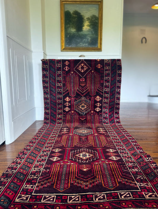 Vintage Burgundy Mirage 3’7″ × 8’4″