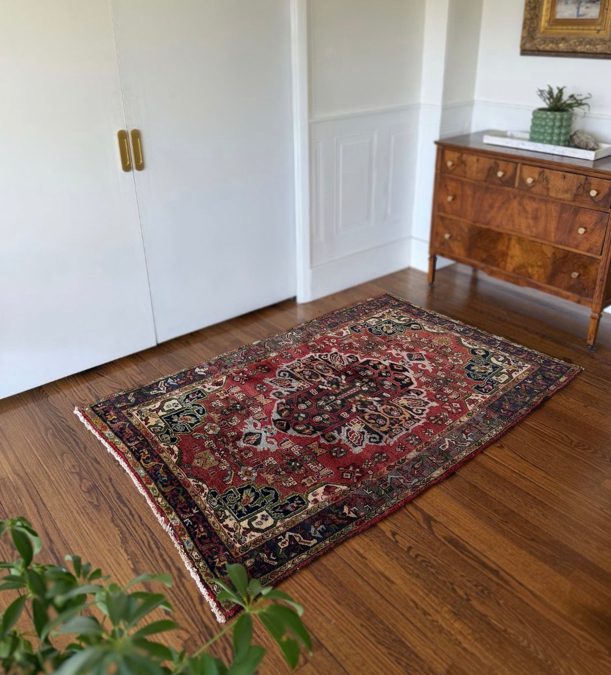 Vintage Crimson Relic Heriz 4’2 x 6’2 circa 1920-1940