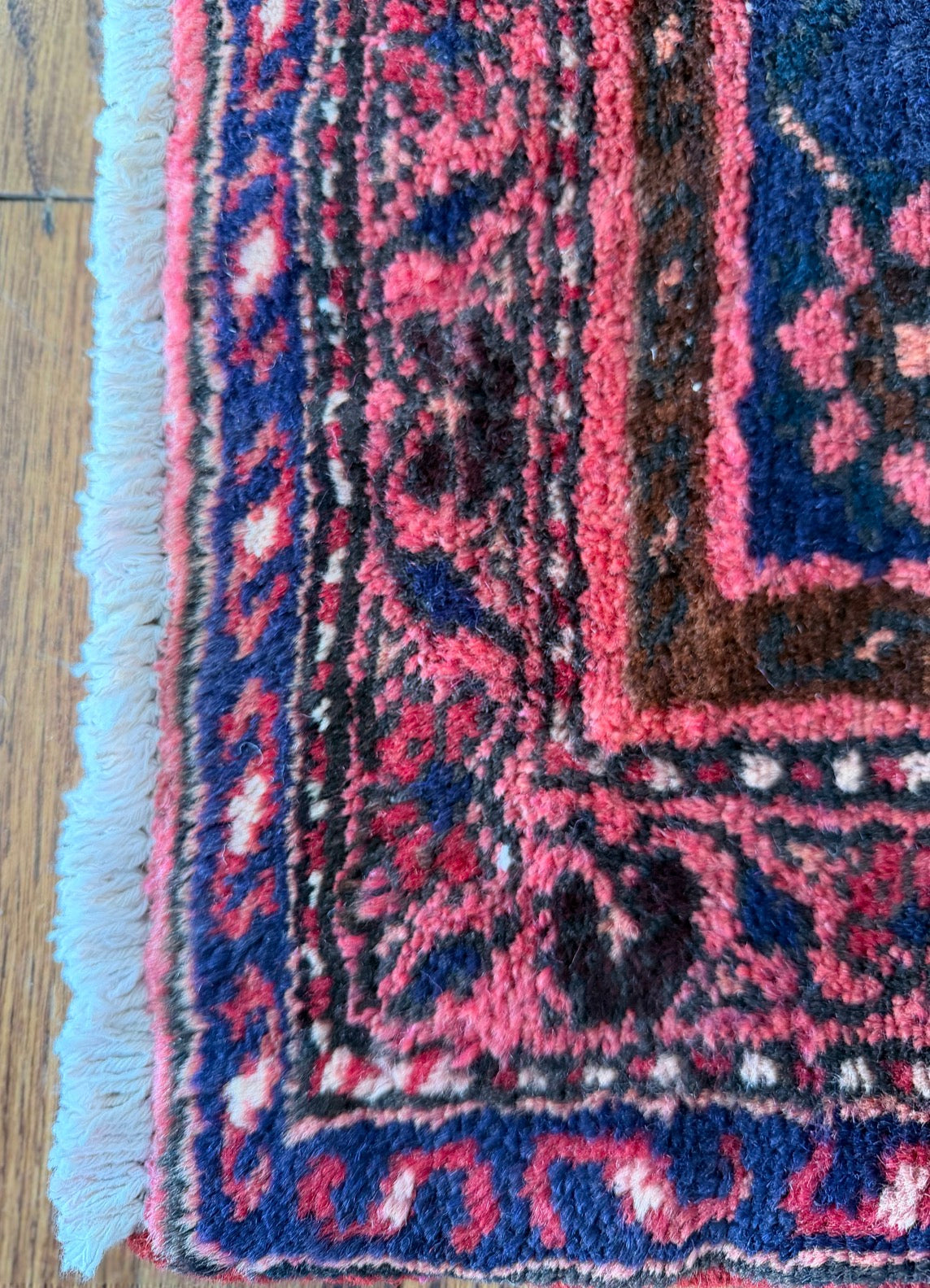 Vintage Wild Orchid 3’5 x 6’4 circa 1940-1960