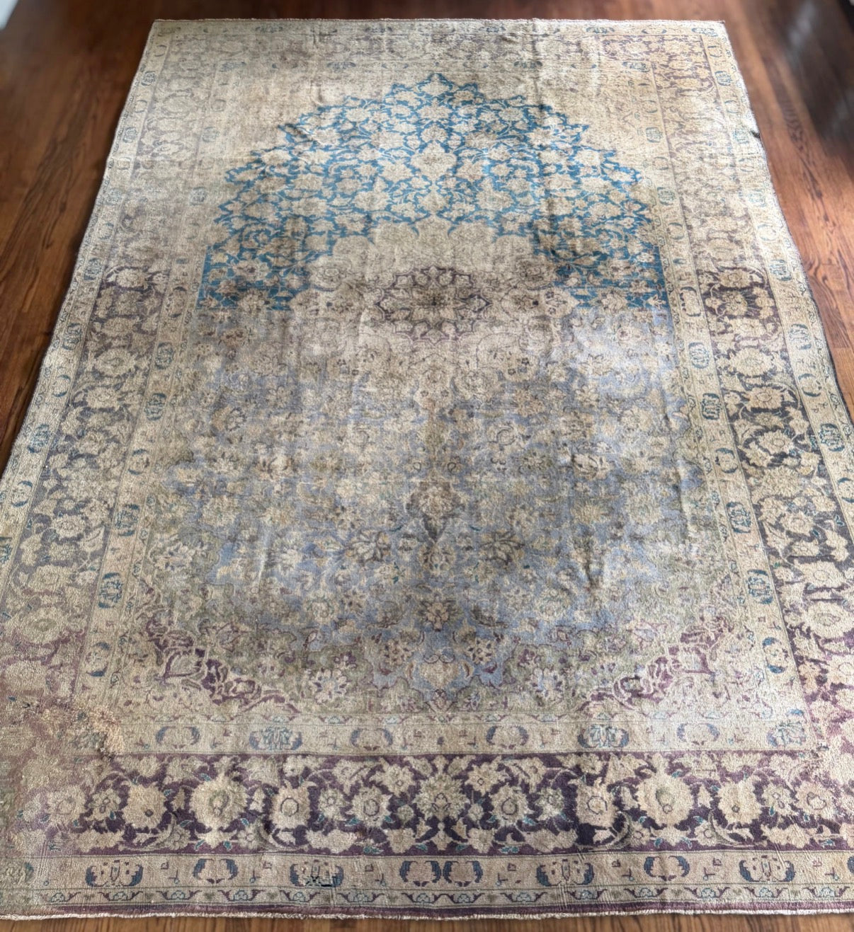 Vintage Celeste Rug 8’5 x 12’5 circa 1940-1950
