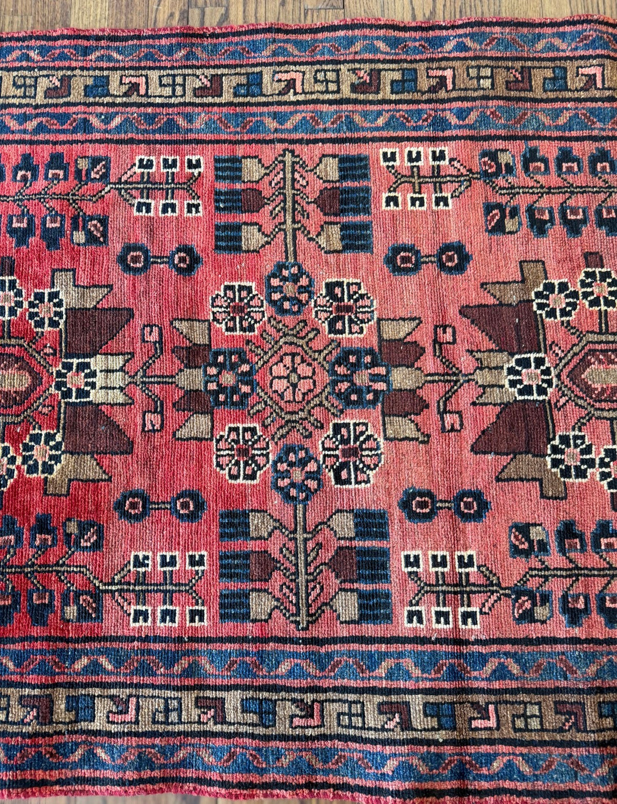 Vintage Storybook Kilimette 3’5 x 5’6 circa 1940-1950