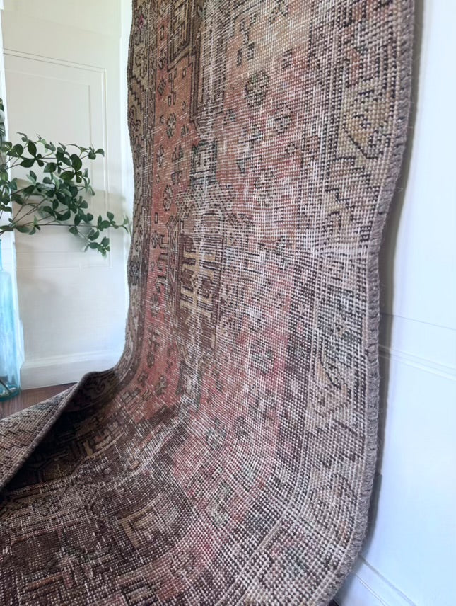 Vintage handmade Turkish Runner
2’ 11” X 10’ 3”