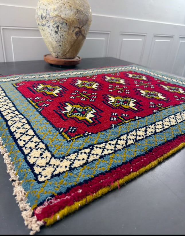 Vintage geometric Turkish rug 2’ X 2’ 9”