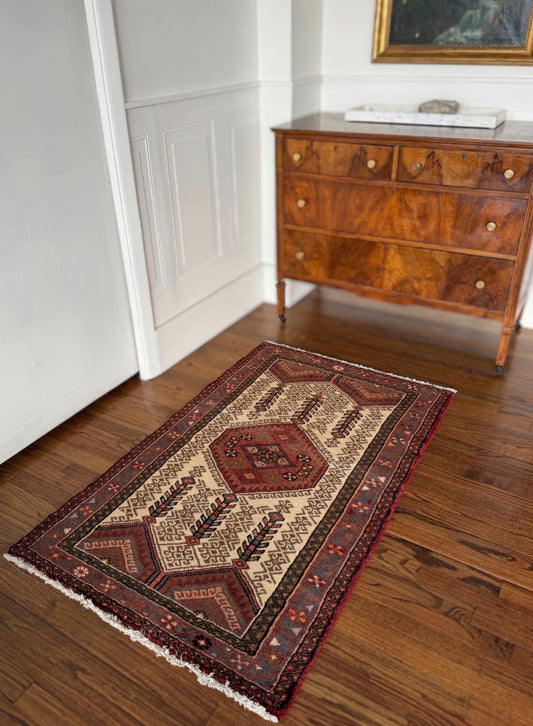 Vintage Midcentury Tribal Study 2’10” x 4’8”
Circa 1945-1965