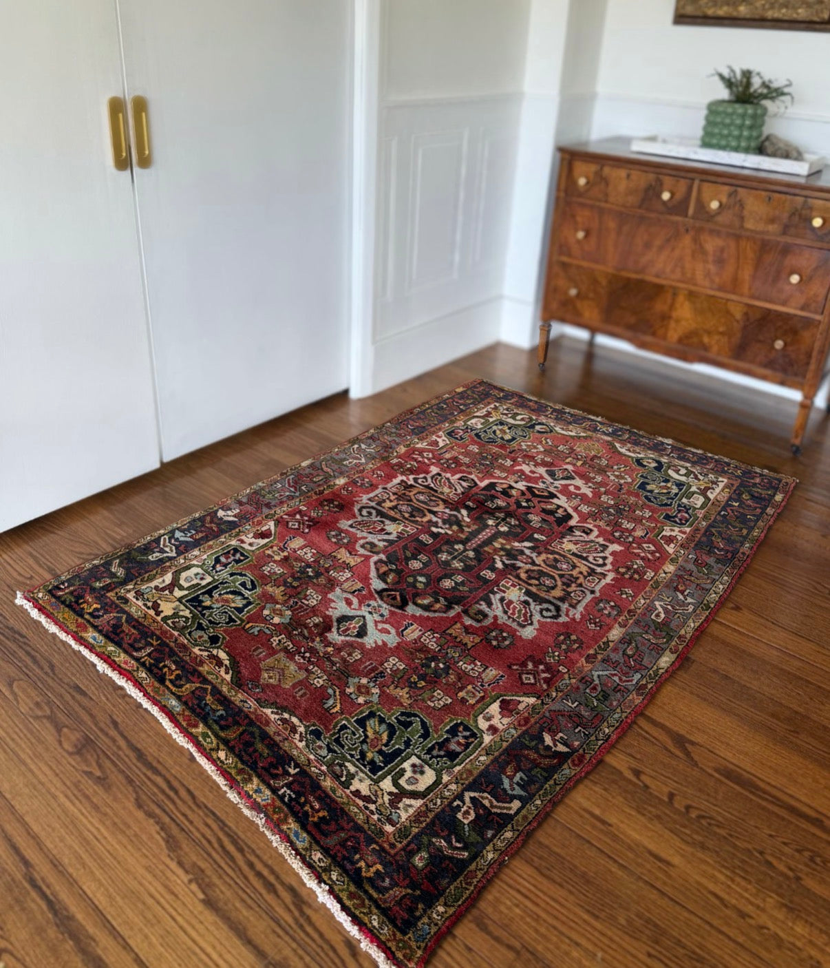Vintage Crimson Relic Heriz 4’2 x 6’2 circa 1920-1940