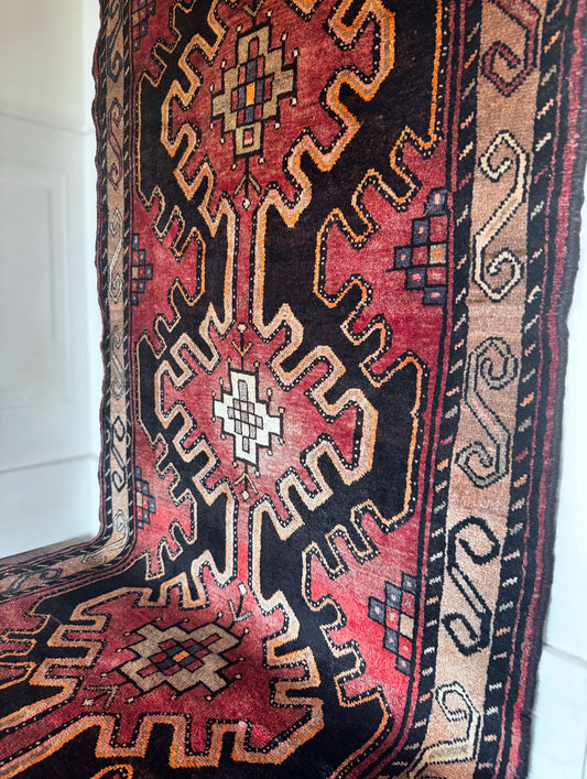 Vintage flame edge runner 3’8 x 9’4