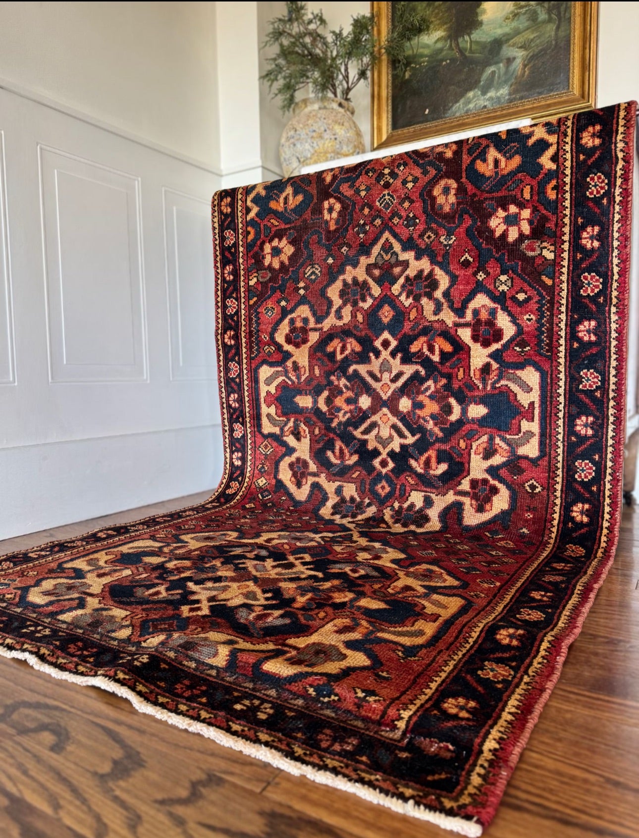 Vintage Burnt Fig Medallion  rug 3’6 x 6’6 circa 1935-45