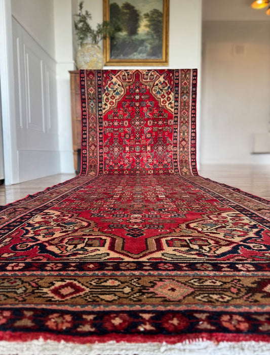 Vintage Crimson Heritage Runner 3’2 x 9’10