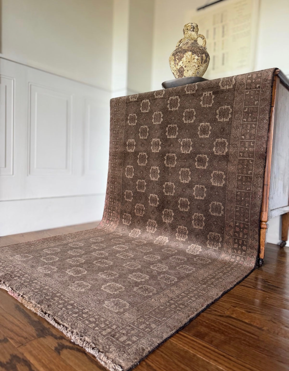 Vintage Cocoa Rosette Rug — 3′6″ × 6′8″ circa 1970-1980
