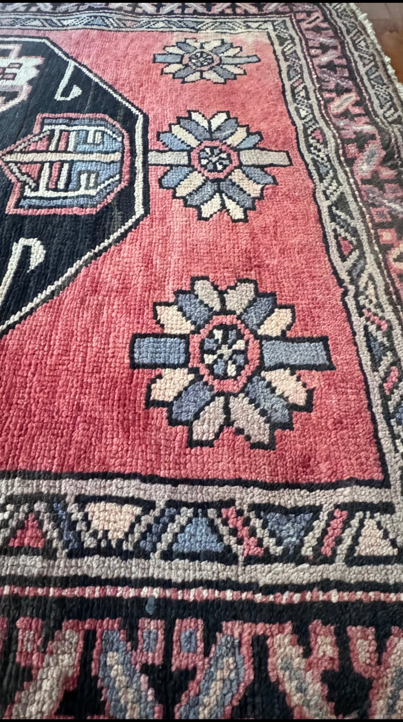 Vintage hand made vegetable dyed Turkish runner 3’ 9 X 12’