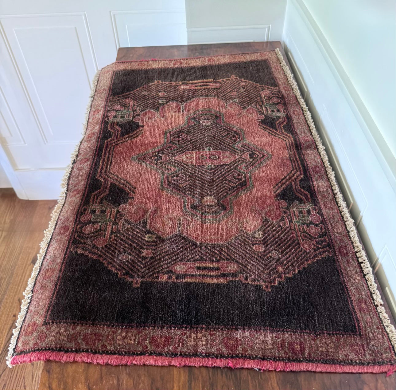 Vintage hand made geometric rug
1’ 10 X 2’ 10